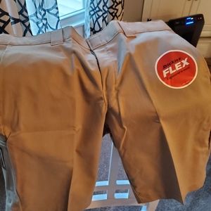 1pr Dickie flex slim fit cargo shorts